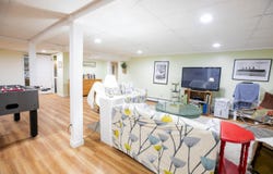 19 Jackson Drive, Veazie, ME 04401