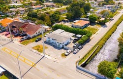 5290 Palm Ave, Hialeah, FL 33012