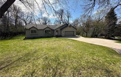 9 Nakota Drive NE, Spicer, MN 56288