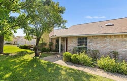 426 Florian, Kerrville, TX 78028