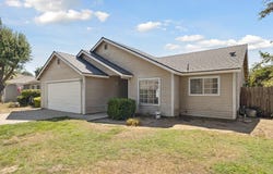 2447 N Michael Street, Visalia, CA 93292