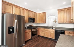 46 SPARROW, HAMILTON, NJ 08690