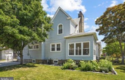 2463 ELDON Avenue, DREXEL HILL, PA 19026