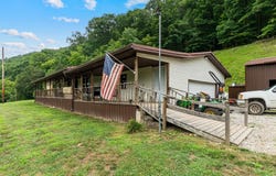 386 Hubball Road, Branchland, WV 25506