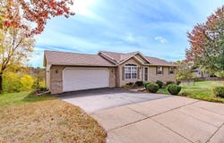 917 & 925 AUGUSTA AVENUE, Wausau, WI 54403