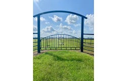 1901 FM1862, Blessing, TX 77419