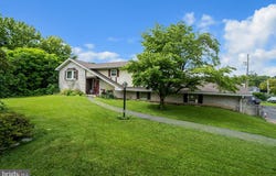 2057 GROVE STREET, ALLENTOWN, PA 18104