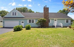 57 Sunnyside Lane, Chili, NY 14514