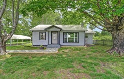 538 Harding Rd, Jamestown, TN 38556-4300