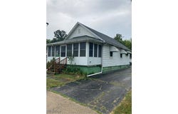 1239 W 15th Street, Lorain, OH 44052
