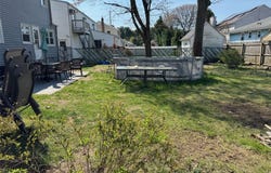 11 Moore Place, Melville, NY 11747