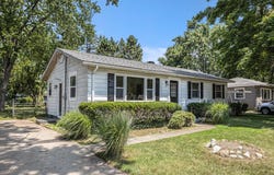 1824 Greenview Avenue, Portage, MI 49024