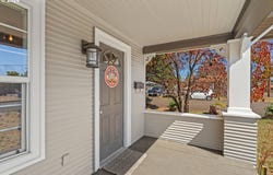 380 E BERKELEY St, Gladstone, OR 97027