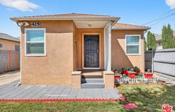 423 E 127th St, Los Angeles, CA 90061