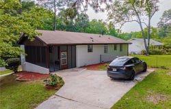 5207 Dixie Lake, Union City, GA 30291