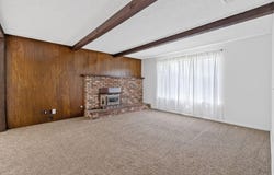 1700 W La Vida Avenue, Visalia, CA 93277