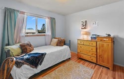 807 Hill Dr, Taos, NM 87571