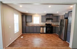 877 Victoria Circle, Lynwood, IL 60411