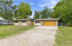 161 S Westview Dr, Andover, KS 67002