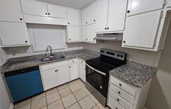 200 Williamsburg Way, Fayetteville, GA 30214