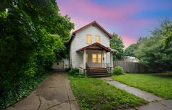 318 Cecil Street, Buchanan, MI 49107