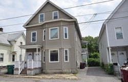 15 Middlesex Park, Lowell, MA 01851