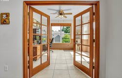 21280 SERANGO Dr, WestLinn, OR 97068