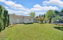 718 Ridgeview Drive, Clinton, TN 37716