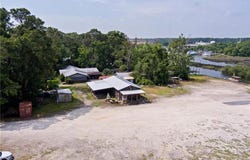7554 Deer River Road, Theodore, AL 36582