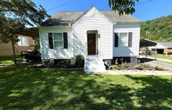 230 State Highway 2007, Coldiron, KY 40819