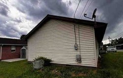 21 Cedar Dr, Barboursville, WV 25504