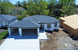 6255 Carveth Drive, Lincoln, NE 68516