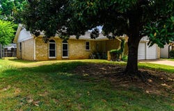 2404 Vassar Court, Arlington, TX 76015