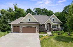 2008 Little Creek Circle, Rockford, MN 55373