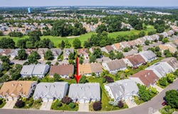 17 Severn Way, Monroe, NJ 08831
