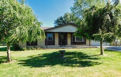 185 W Mercury Street, Markle, IN 46770-9779
