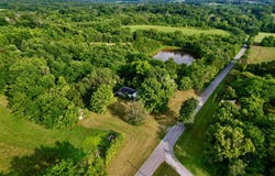 2640 Dutchman Lake Rd, Vienna, IL 62995
