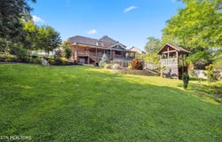 10513 River Ridge Rd, Knoxville, TN 37922
