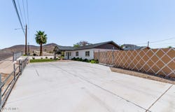 9845 N 15TH Avenue, Phoenix, AZ 85021