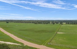245 Country Ln, McDade, TX 78650