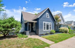905 Harrison Avenue, St. Joseph, MI 49085