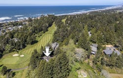 10 Fairway Ln, Gleneden Beach, OR 97388
