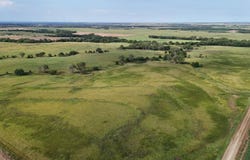 00000 E HOBBS CREEK RD, Gypsum, KS 67448