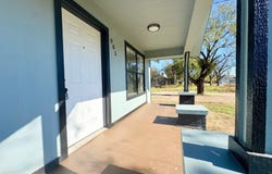 905 2nd St, Graham, TX 76450