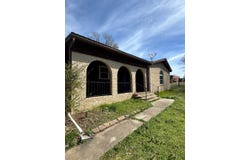 607 Lehigh Ave, Hartshorne, OK 74547