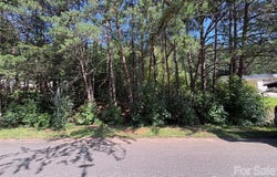 127 S Yadkin River Road, Statesville, NC 28625