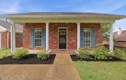 102 Oak Leaf Way, Pearl, MS 39208