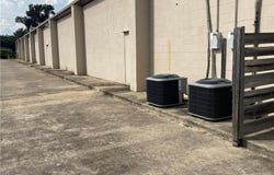 1005 CAMBRIDGE Drive, Laplace, LA 70068