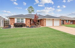 1801 E Hills Drive, Moore, OK 73160