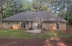 350 Mountain Creek Dr, Hamilton, GA 31811